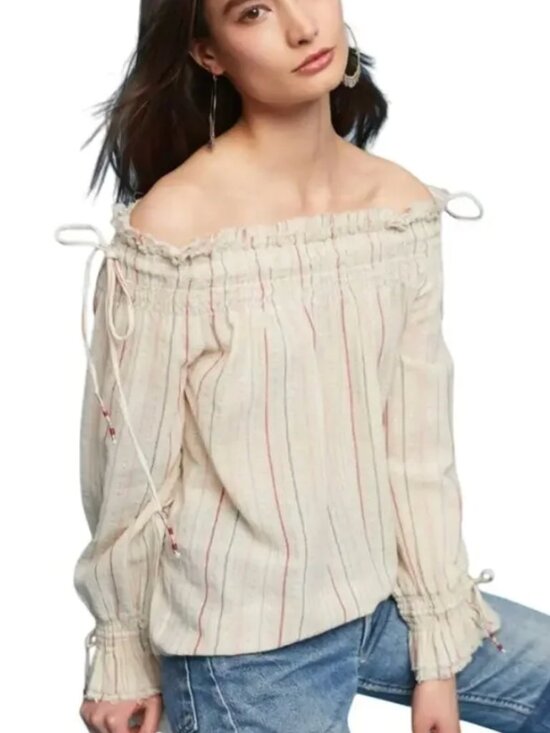 Anthropologie Tops - Anthropologie Love Sam Azalea Off-The-Shoulder Blouse Women's Size S Romantic